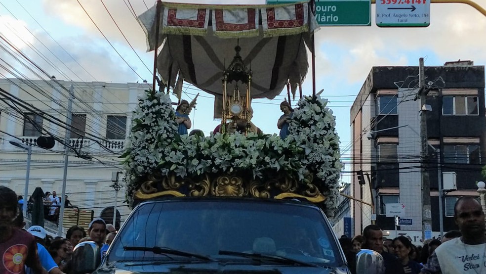 Celebração de Corpus Christi é realizada uma vez por ano depois da festa de Pentecostes — Foto: Matheus Tenório/G1