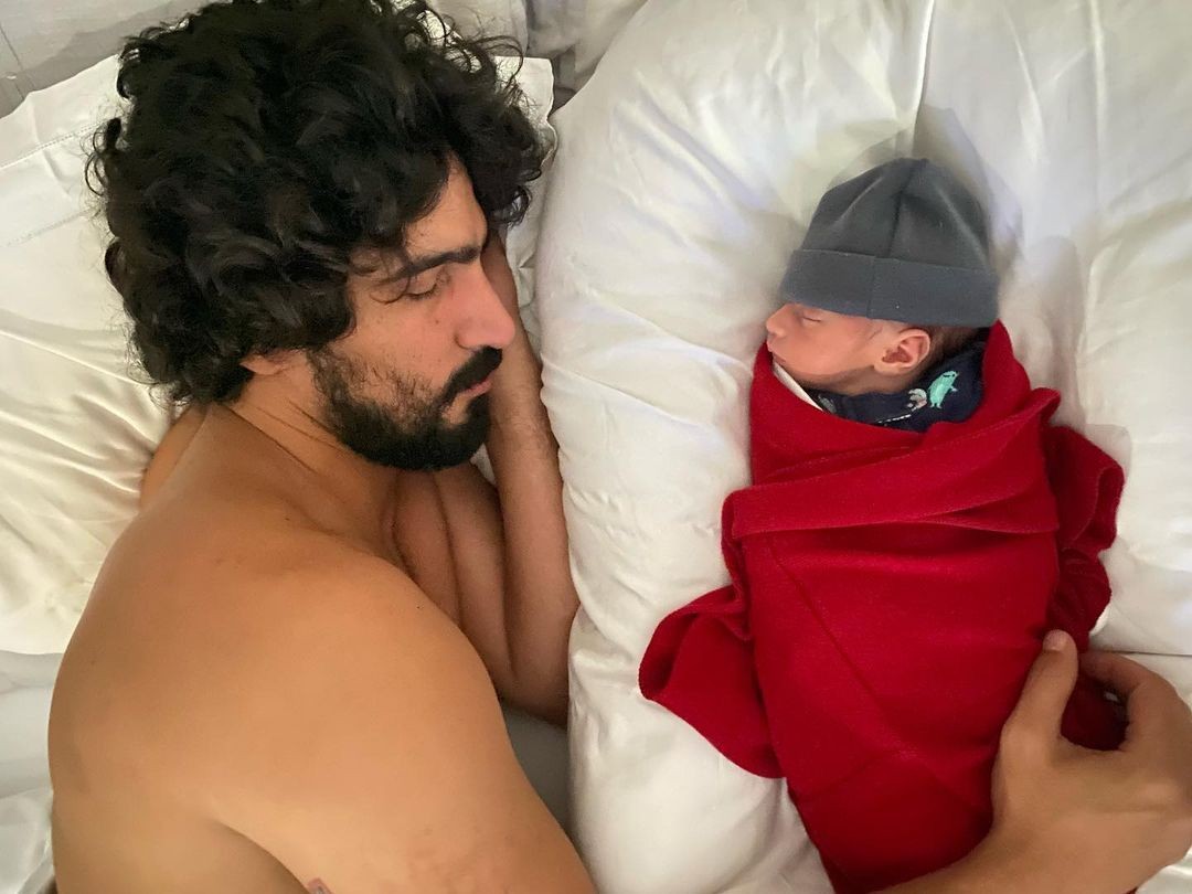 Renato Góes e o filho, Francisco (Foto: Reprodução/Instagram)
