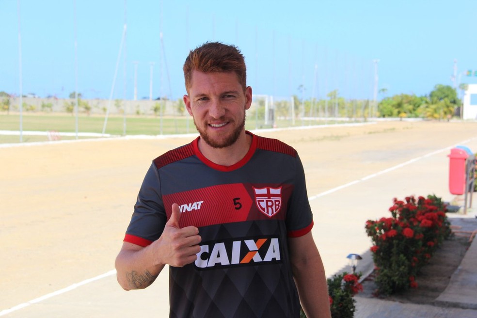 Ferrugem tem 27 partidas pelo CRB em 2019 — Foto: Denison Roma/GloboEsporte.com