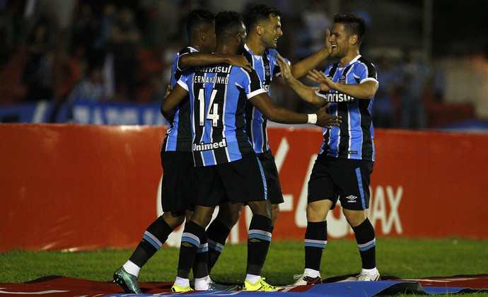 Melhor do Gauchão, ataque do Grêmio vive fartura e acumula opções a Roger