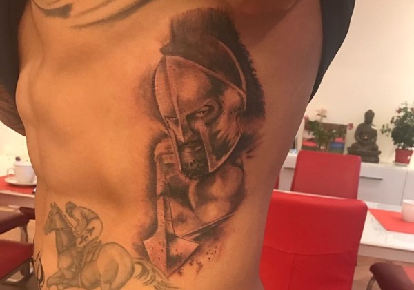 Brasileiro Vai A Alemanha Para Tattoos Em Craques E Faz Ate Mascara Para Vidal Veja Vale Do Paraiba Regiao Ge