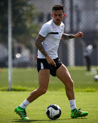 Lucas Lima Santos (Foto: Ricardo Saibun / Divulgação Santos FC)
