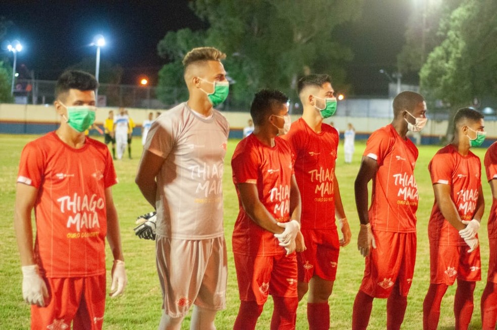 Hélio Garcias registrou protesto do Baré contra continuidade do Campeonato Roraimense — Foto: Hélio Garcias