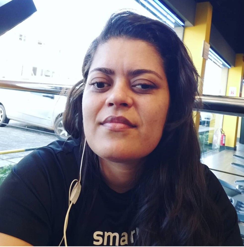 Stefhanie Vidal ficou cega aos 17 anos, é aluna de pedagogia e tirou mais de 100 pontos em concurso da prefeitura — Foto: Arquivo pessoal