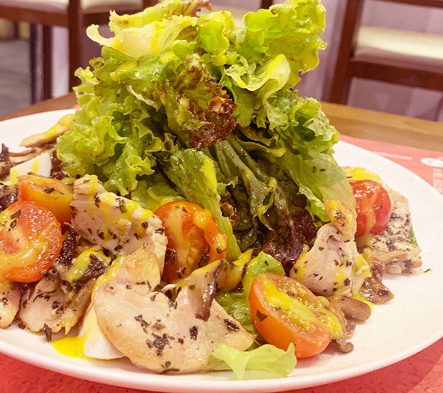 Salada LaFavorita Marilyn Brewhouse & Grill (Foto: Divulgação)
