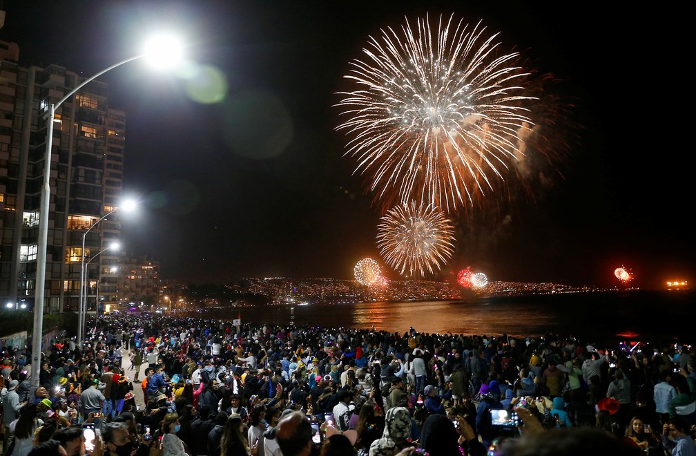 2022 pelo mundo: fogos de artifício marcam chegada do Ano Novo nos Estados  Unidos, na Rússia, na Espanha e mais | Mundo | G1