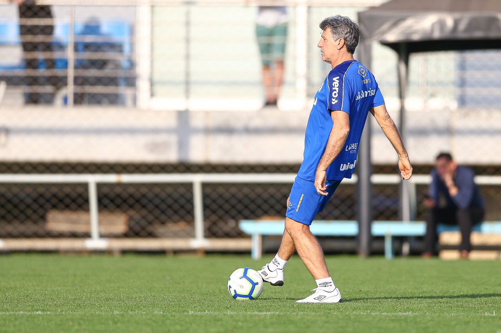 [COMENTE] Para você, o Grêmio deveria entrar com o time reserva no próximo confronto contra o Palmeiras?