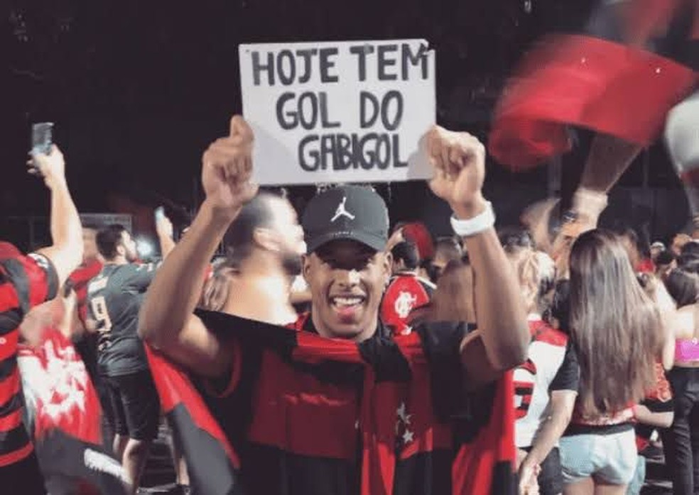 Paulo André em jogo do Flamengo — Foto: Reprodução