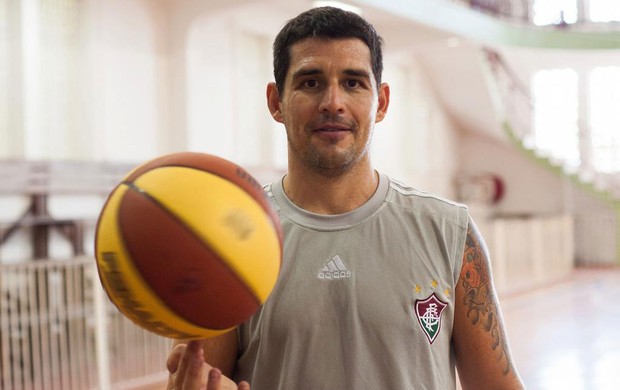 Facundo Sucatzky, jogadoraposta grátis ao se cadastrarbasquete do Fluminense (Foto: Bruno Haddad/Flick Fluminense)