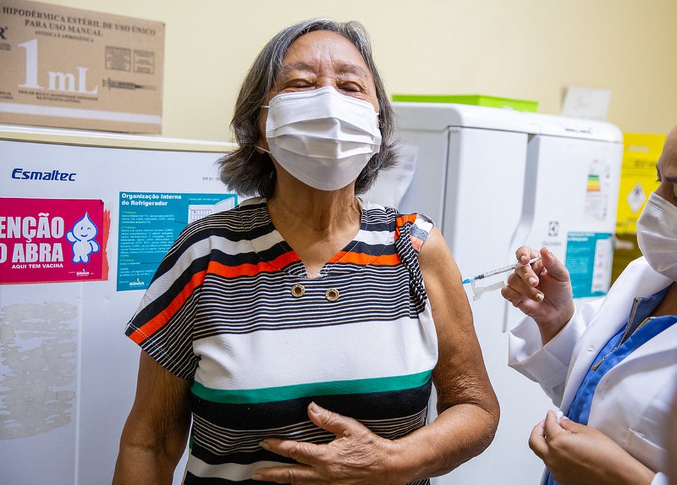 Vacinação contra a Covid-19 em Manaus — Foto: Henrique Silva/Semsa