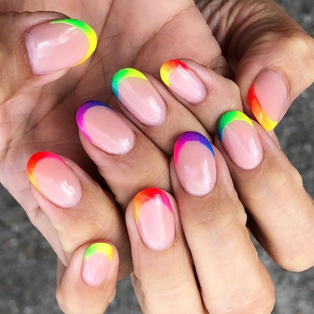 Contour nails são a mania de nail art da vez (Foto: Reprodução Instagram )