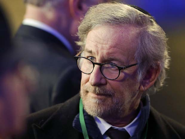 O diretor de cinema Steven Spielberg foi um dos particpantes da cerimônia dos 70 anos da libertação do campo de concentração de Auschwitz  (Foto: REUTERS/Laszlo Balogh)