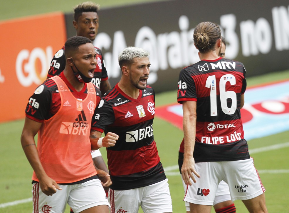 Gol de Arrascaeta no Maracanã - Flamengo x Internacional, Brasileirão — Foto: André Durão