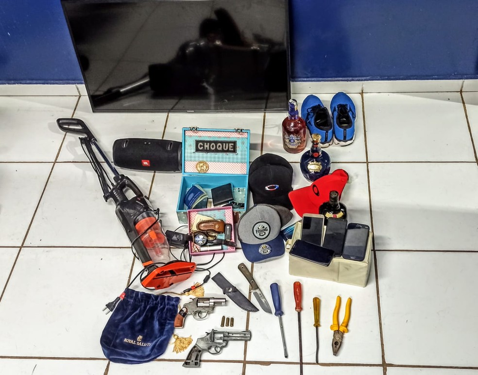 Objetos apreendidos com ladrões em MS — Foto: Polícia Militar/Divulgação