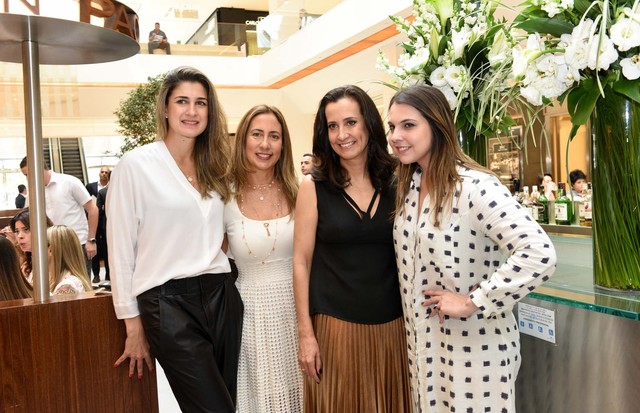 Barbara Migliori, Carla e Kelly Amorim e Vívian Sotocórno (Foto: Luciana Prezia)