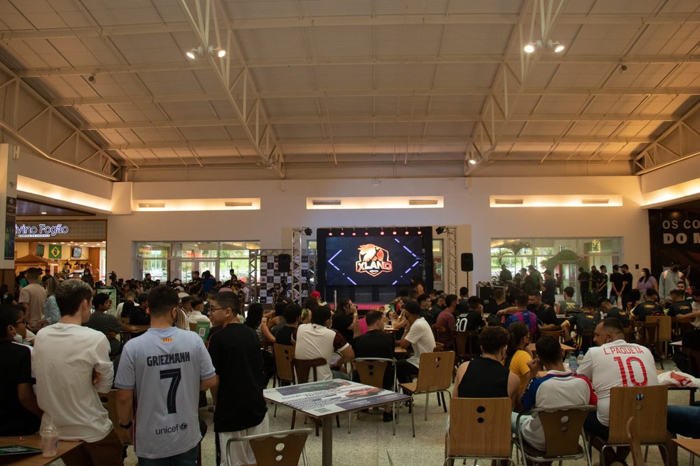 Estadual de e-Sport no Via Verde Shopping — Foto: FEACEE