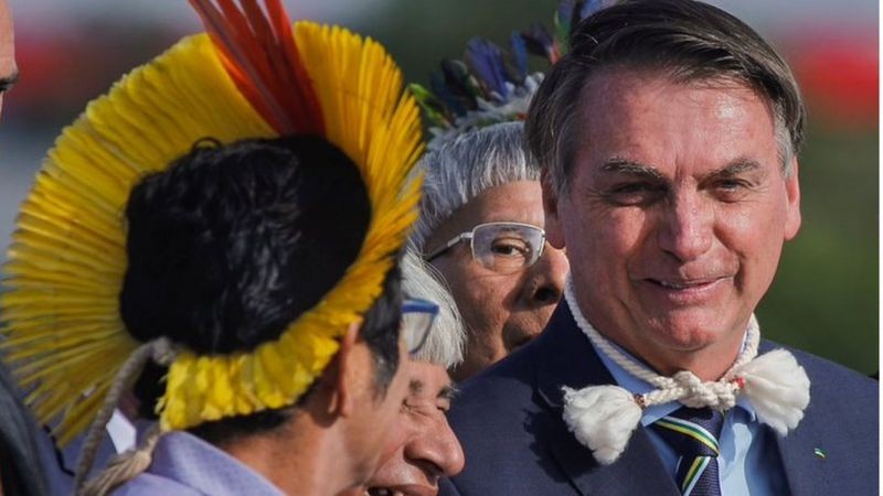 Jair Bolsonaro é o primeiro presidente em mais de 30 anos que não assinou qualquer decreto demarcando terras indígenas (Foto: Getty Images via BBC News)