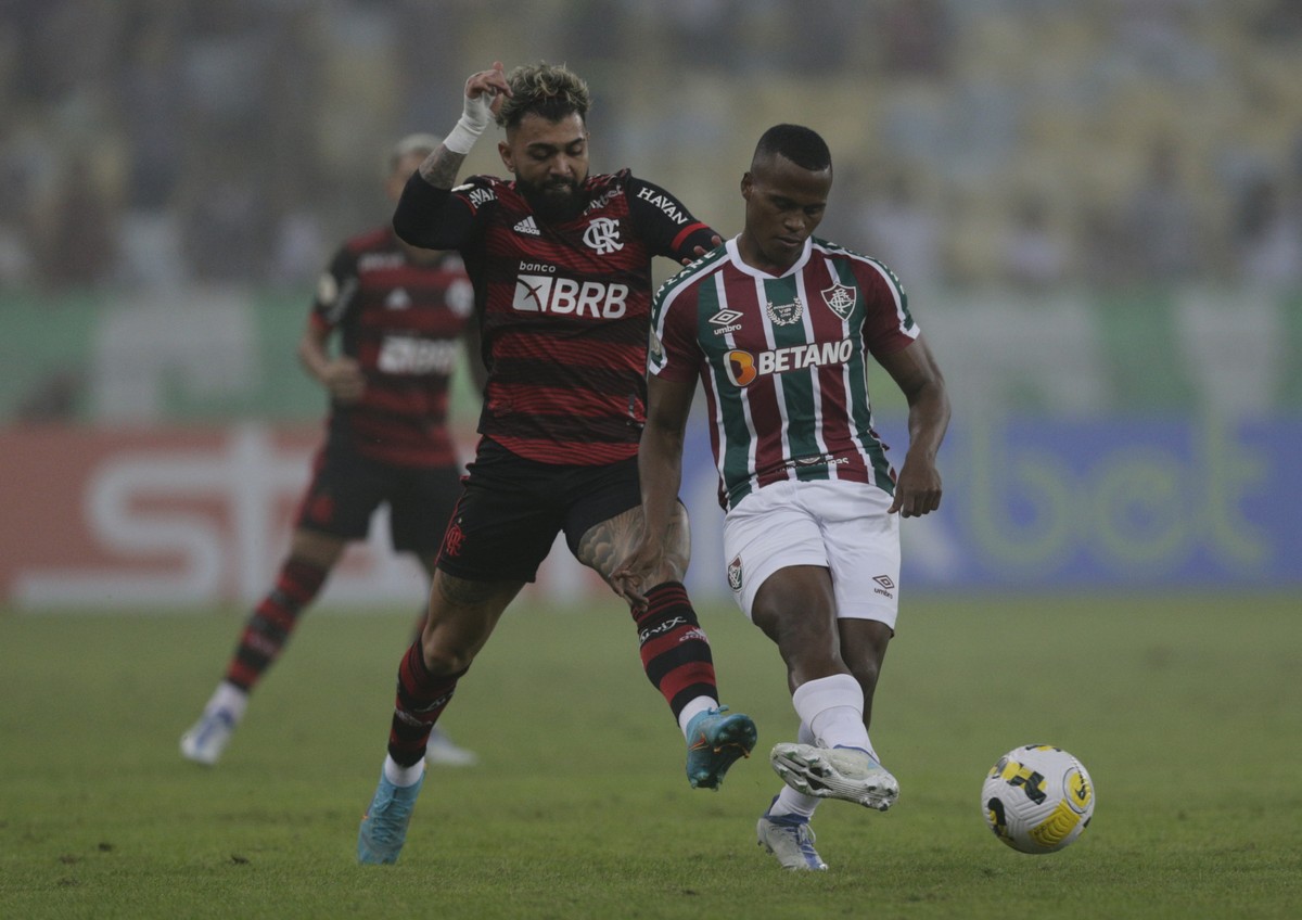 Hoje tem FlaFlu. FlaFlu e quem?