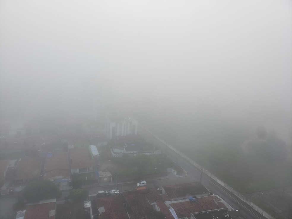 Neblina no bairro da Gruta, em Maceió — Foto: Euler Maia/Arquivo Pessoal
