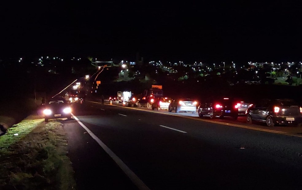 Acidente na Rodovia Comandante João Ribeiro de Barros (SP-294), em Marília — Foto: Divulga Tupã