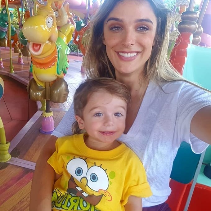 Rafa Brites com o filho Rocco, em viagem à Disney (Foto: Reprodução/Instagram)