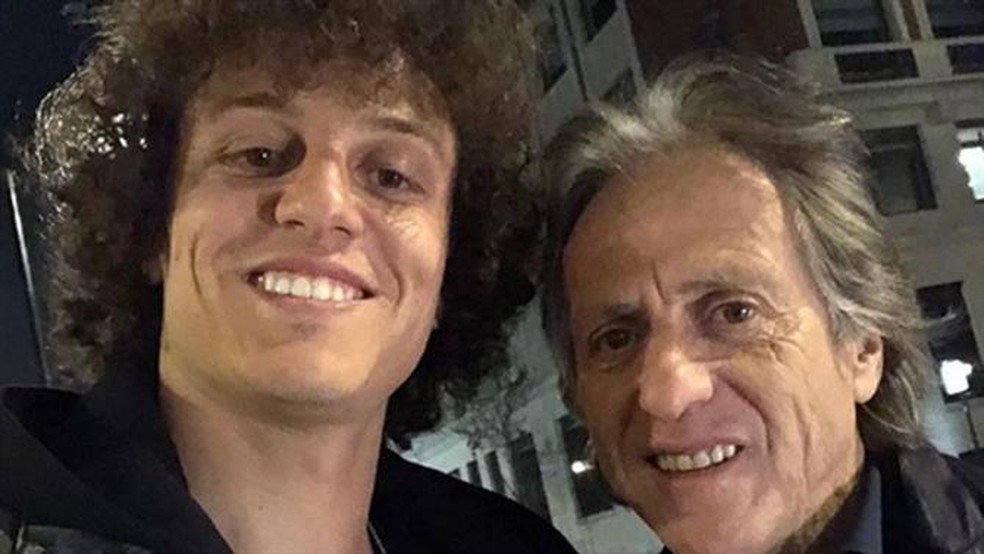 David Luiz e Jorge Jesus trabalharam juntos no Benfica por duas temporadas entre 2009 e 2011 — Foto: Reprodução