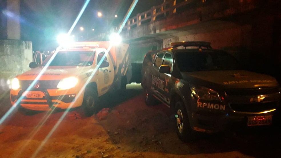 Corpo decapitado Ã© encontrado boiando no Rio Potengi em Natal â€” Foto: Julianne Barreto/Inter TV Cabugi