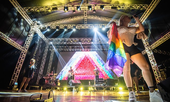 TETO PRETO - TETÃO NO Festival Bananada 2017 <3 FOI LYNDRO DEMAIS, GOYÁIS  ft_ Ariel Martini // I Hate Flash