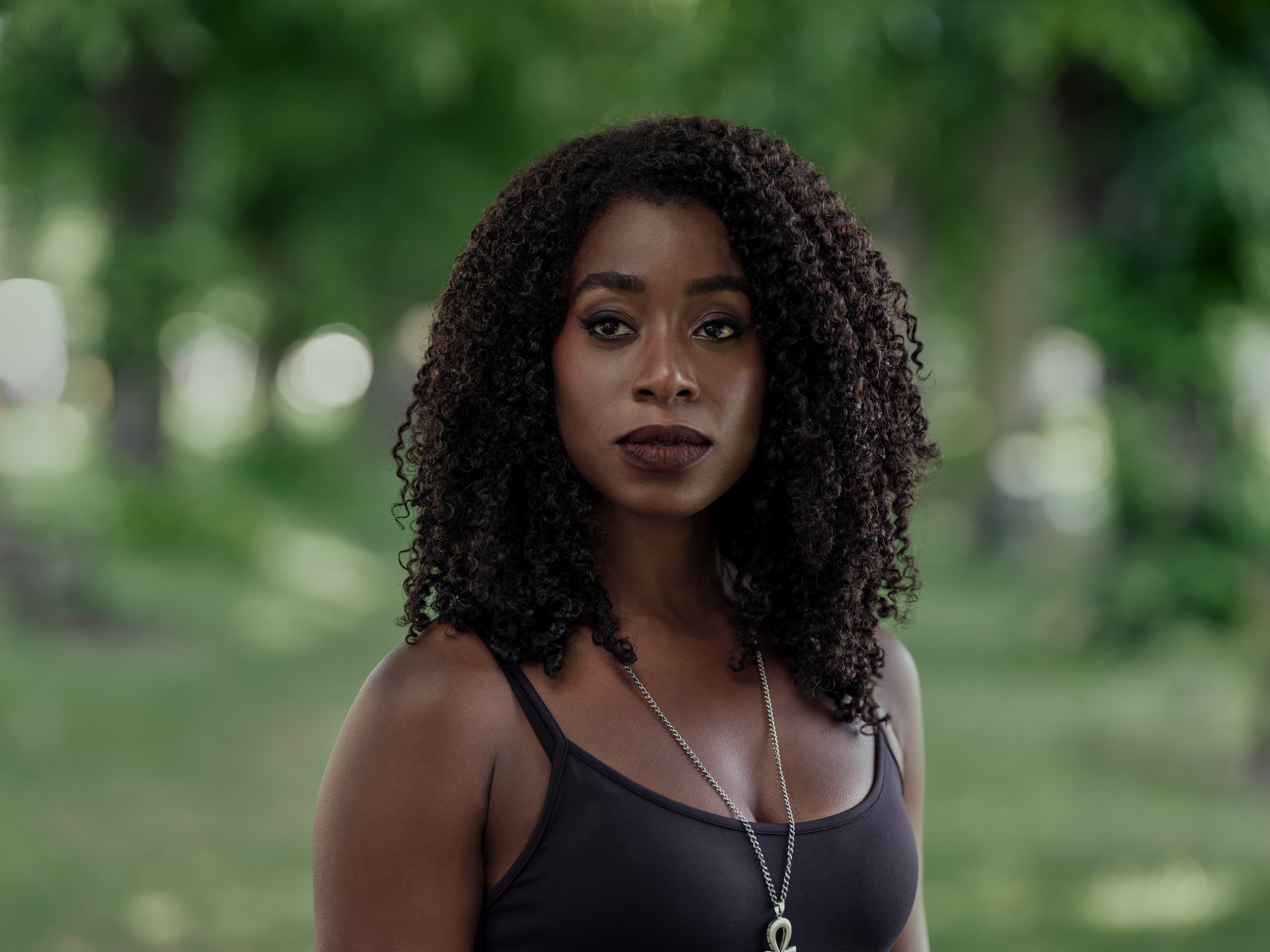 The Sandman. Kirby Howell-Baptiste as Death in episode 106 of The Sandman. Cr. Laurence Cendrowicz/Netflix © 2022 (Foto: LAURENCE CENDROWICZ/NETFLIX)