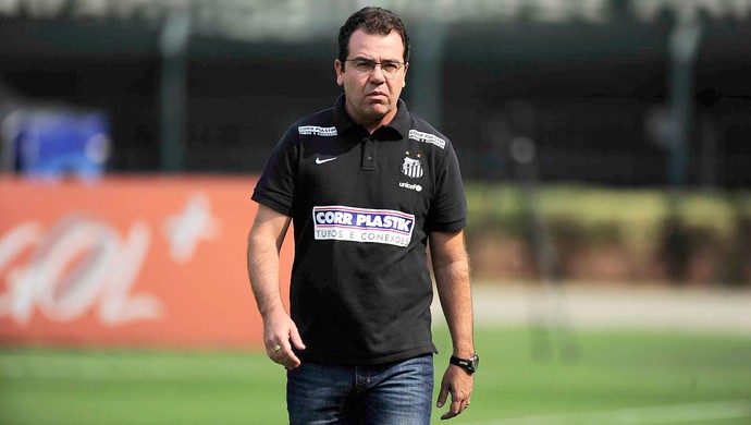 Diante do Santos, Cruzeiro reencontra técnico do 1º título da Copa São Paulo