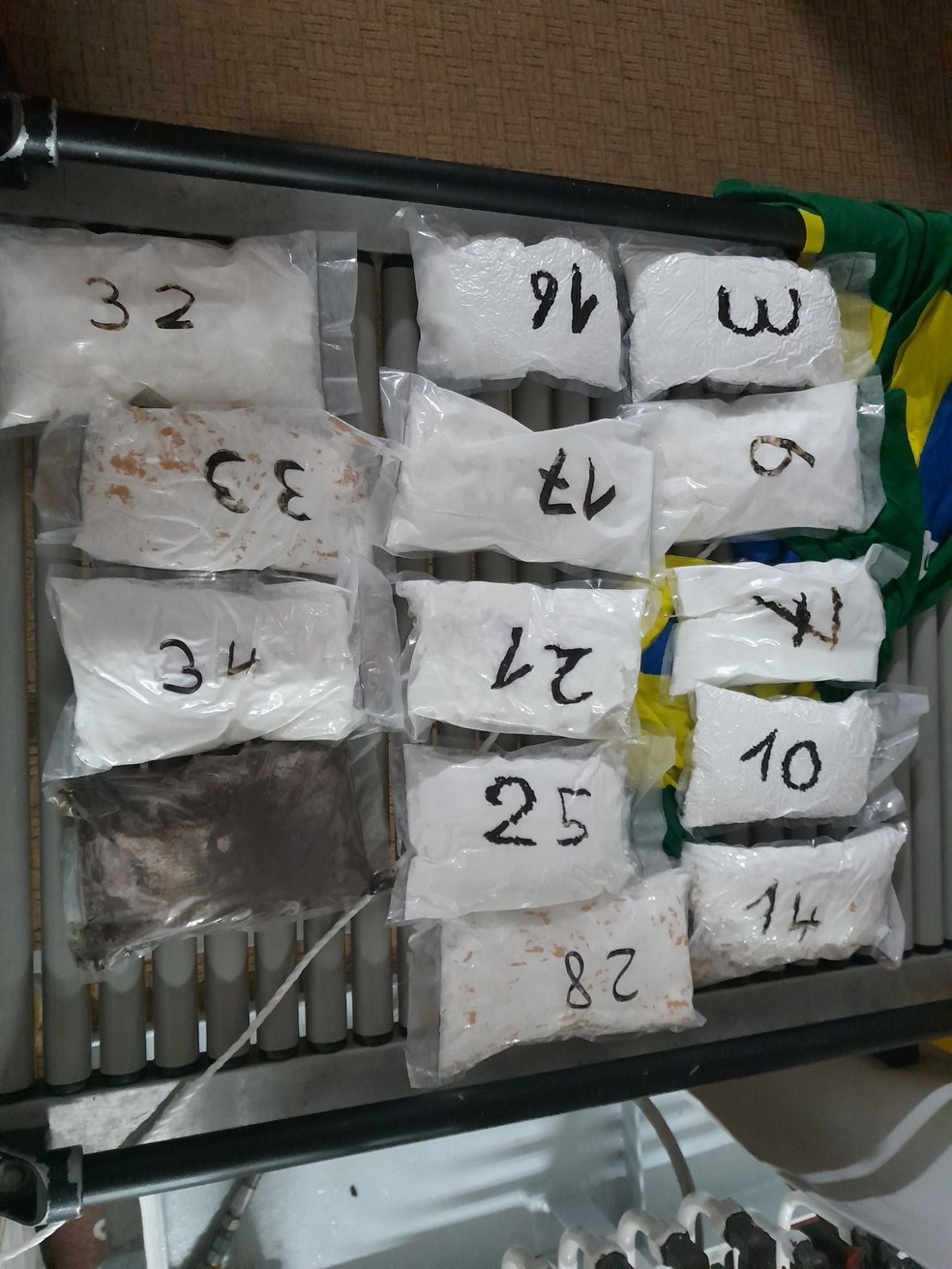 Pris&atilde;o foi feita com aux&iacute;lio de c&atilde;o treinado da Receita Federal &mdash; Foto: Divulga&ccedil;&atilde;o
