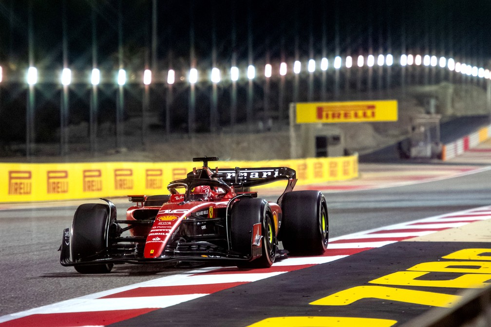 Charles Leclerc não teve problemas com a nova Ferrari SF-23 durante os testes do Bahrein — Foto: Ercore Colombo/Ferrari