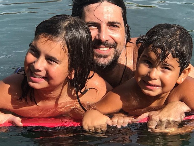 Pablo Baião e os filhos, Inácio e Martim (Foto: Reprodução/Instagram)