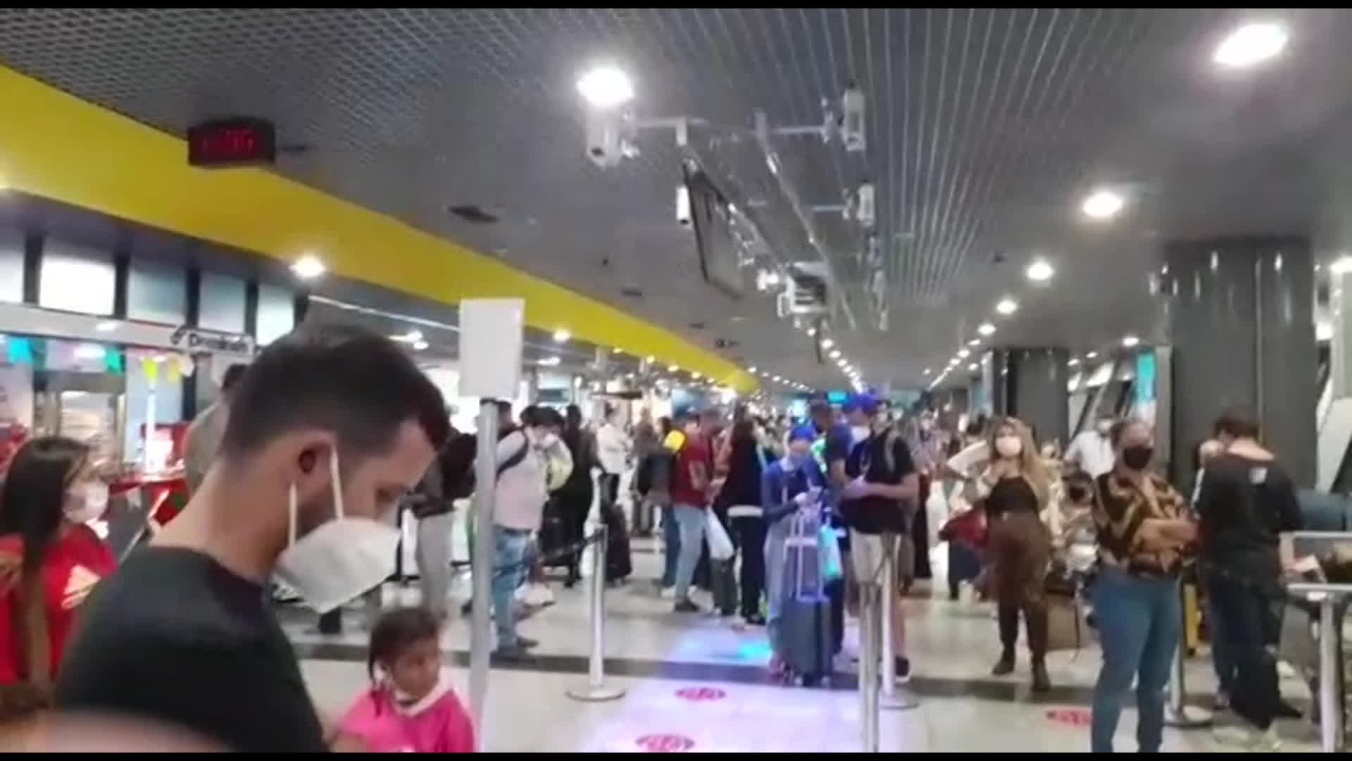 Aeroporto do Recife tem falha na iluminação da pista e problema afeta decolagem e pouso de aviões