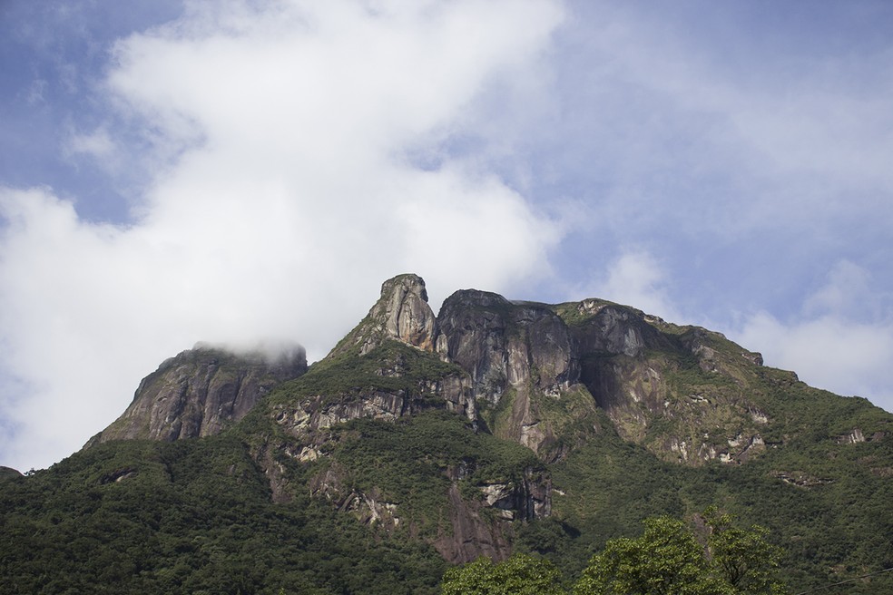 Conjunto Marumbi e alguns dos seus lindos picos.  — Foto: Marcio Kubo