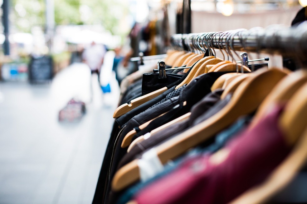 H&aacute; vagas de emprego para atendente de lojas.  &mdash; Foto: Pixabay