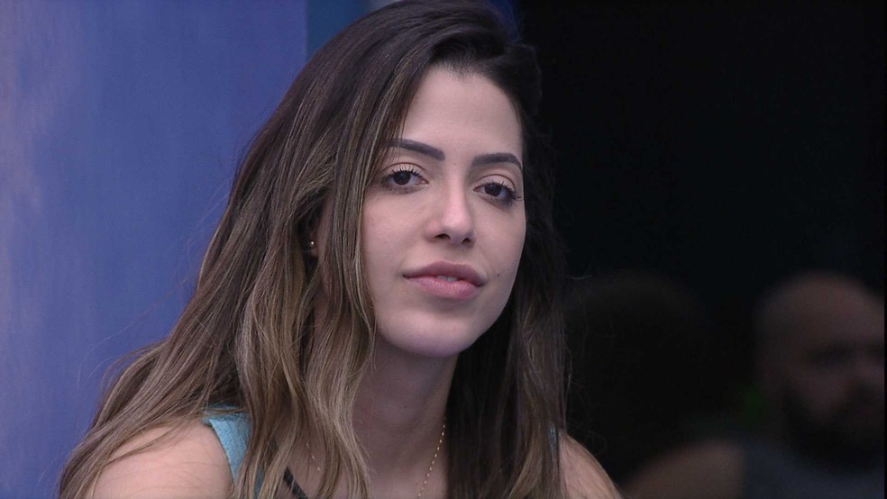 Laís aponta comportamento de Larissa, da Casa de Vidro do BBB 22, e Tiago Abravanel diz: 'Comigo foi assim' | tempo real | Gshow