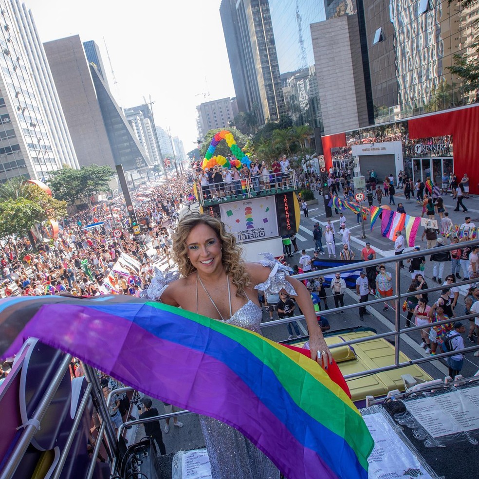 Daniela Mercury no trio da Parada do Orgulho LGBT+, em São Paulo — Foto: Instagram