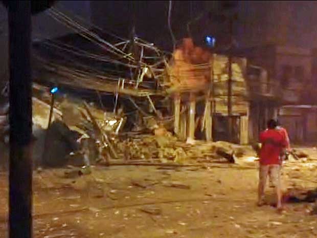 Imagem da destruição após explosão na Zona Norte do Rio (Foto: Reprodução / TV Globo)