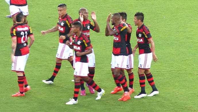 Ricardo Rocha afirma que Márcio Araújo melhorou muito o time do Fla