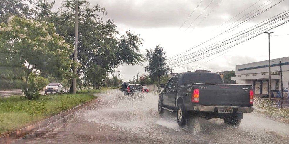 Para sábado, o Ceará terá céu nublado com eventos de chuva no Litoral e na Ibiapaba ao longo do dia.  — Foto: Halisson Ferreira/TV Verdes Mares