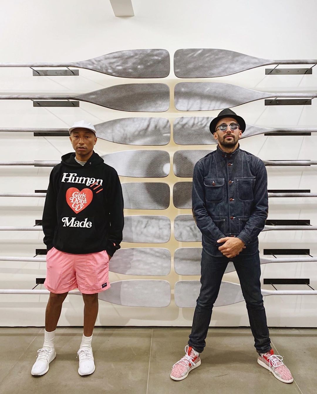 Pharrell Williams e o artista francês JR (Foto: Reprodução/Instagram)