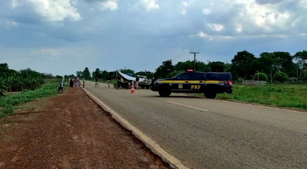 Acidente aconteceu na BR-317 no interior do Acre  — Foto: Ithamar Souza/Arquivo pessoal
