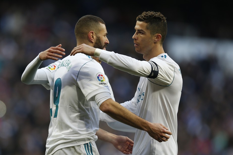 ApÃ³s ceder pÃªnalti para Benzema, Cristiano Ronaldo recebe elogios no Real