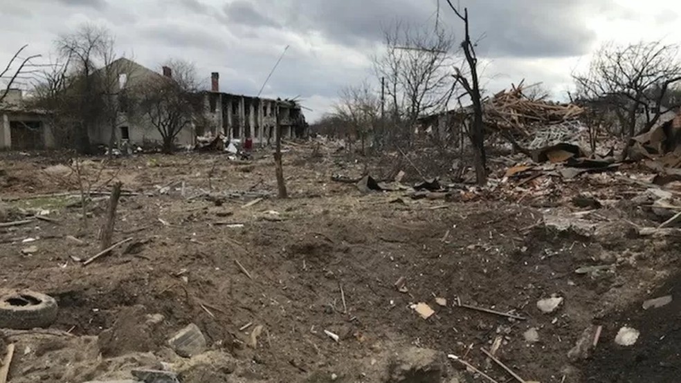 Alguns bairros de Chernihiv foram arrasados — Foto: BBC