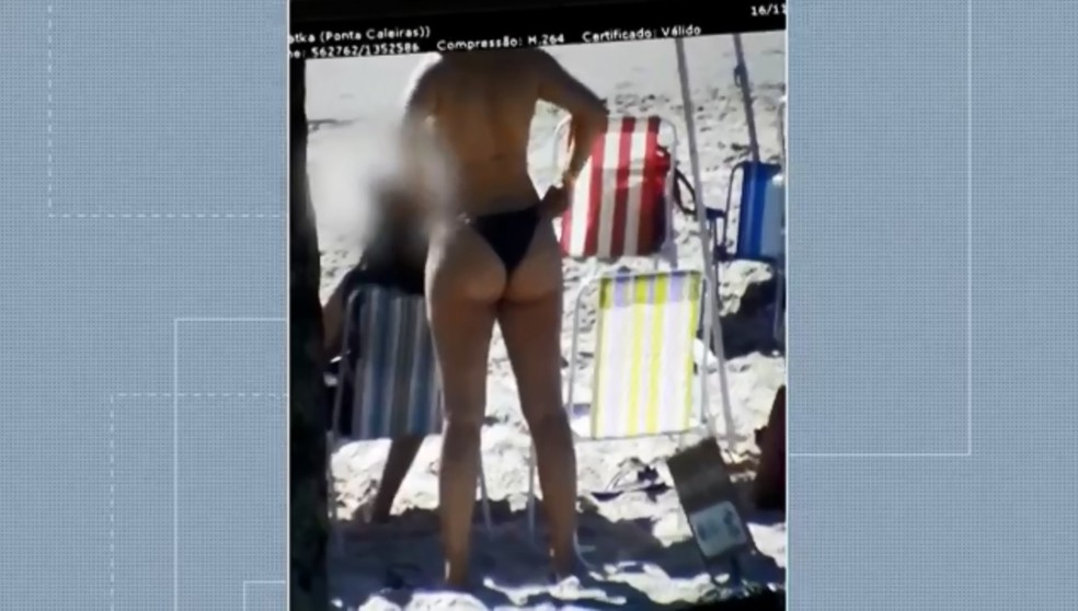 Prefeitura de Guaratuba informou que vai investigar servidores que aproximavam imagens de cÃ¢meras para ver mulheres na praia â€” Foto: CÃ¢meras de seguranÃ§a