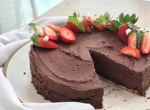 Receita de torta mousse de chocolate é fácil de preparar (Foto: Divulgação)