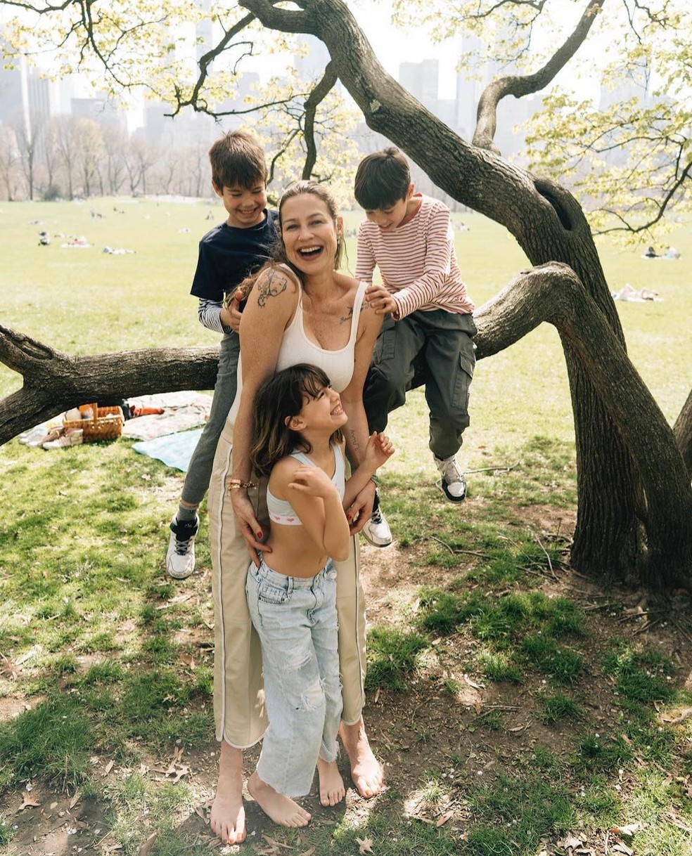 Luana Piovani com os filhos Dom, Bem e Liz — Foto: Reprodução/Instagram