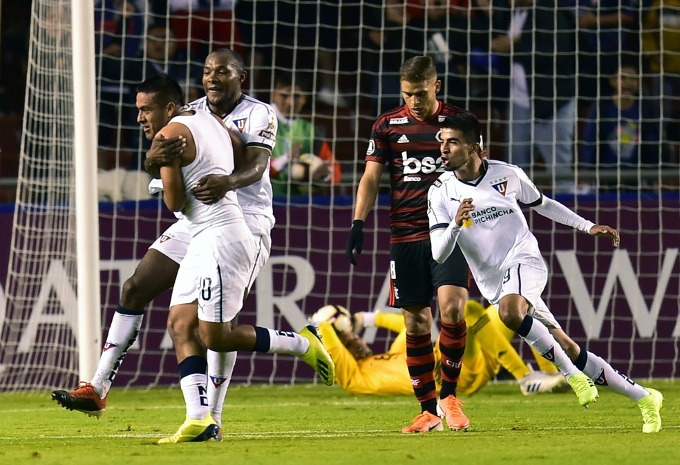 Flamengo foi dominado pela LDU em Quito &mdash; Foto: AFP