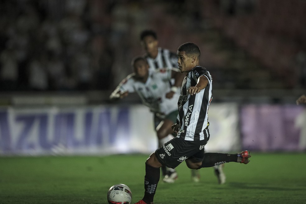 Echaporã, do Atlético-MG, perdeu pênalti contra o Uberlândia — Foto: Pedro Souza/Atlético